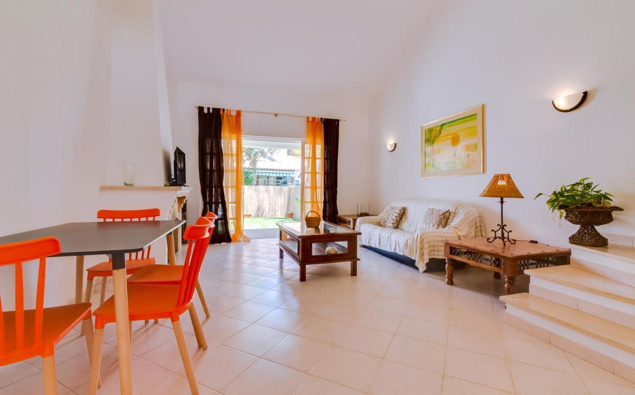 Small Villa 4Pax -Shared Pool @ Homesbyfc อัลบูเฟรา ภายนอก รูปภาพ