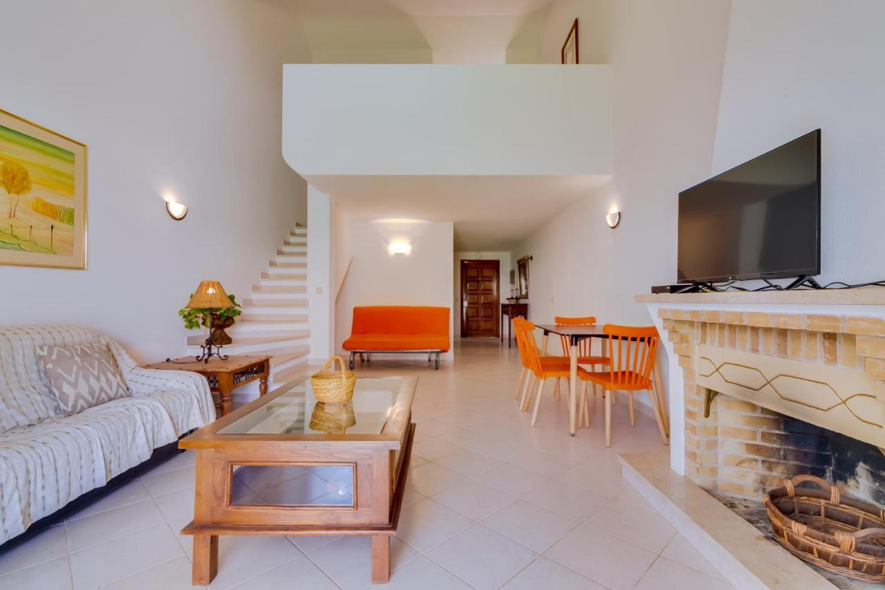 Small Villa 4Pax -Shared Pool @ Homesbyfc อัลบูเฟรา ภายนอก รูปภาพ